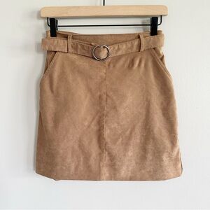 Hollister • tan suede XS mini skirt